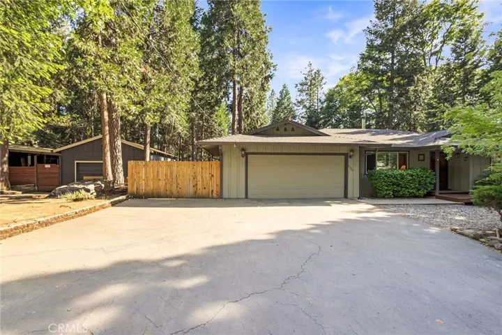 6070 Dana Circle, Magalia, California 95954