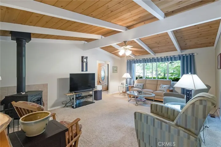 6070 Dana Circle, Magalia, California 95954