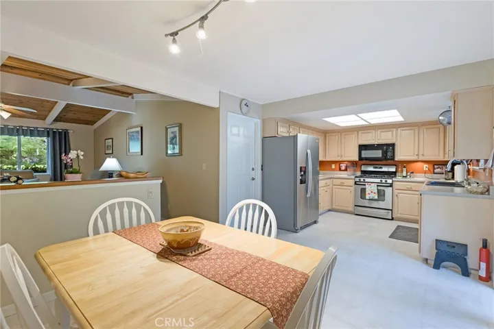 6070 Dana Circle, Magalia, California 95954