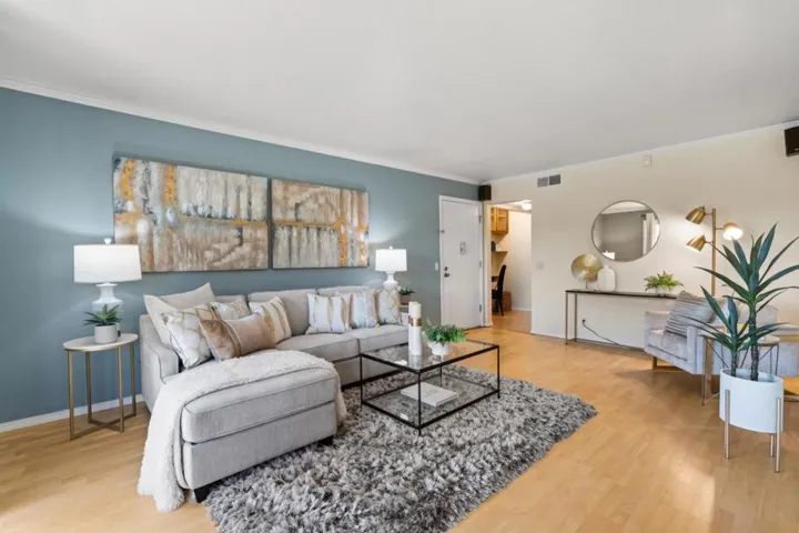 2464 W Bayshore Road 3, Palo Alto, California 94303