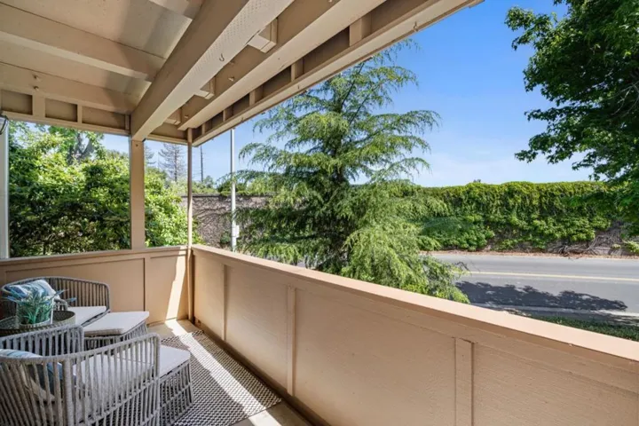2464 W Bayshore Road 3, Palo Alto, California 94303
