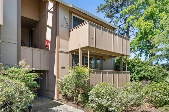 2464 W Bayshore Road 3, Palo Alto, California 94303