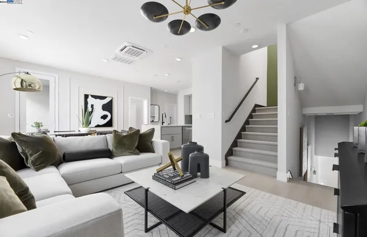 579 Redberry Way 286-28, San Jose, California 95117
