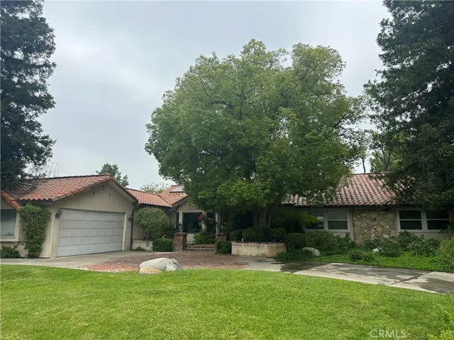 17334 Knapp Street, Northridge, California 91325