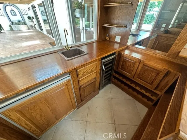 17334 Knapp Street, Northridge, California 91325