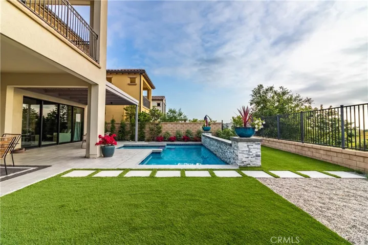 31 Heliotrope, Lake Forest, California 92630