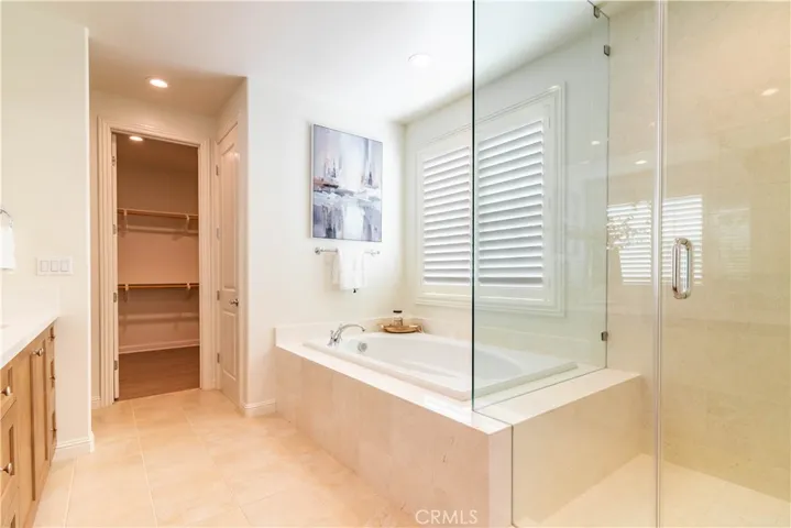 31 Heliotrope, Lake Forest, California 92630