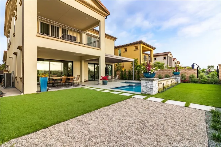 31 Heliotrope, Lake Forest, California 92630