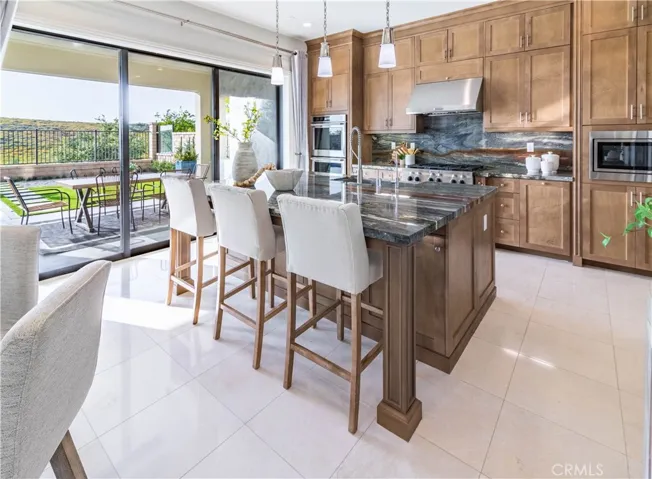31 Heliotrope, Lake Forest, California 92630