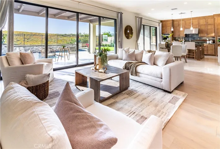 31 Heliotrope, Lake Forest, California 92630