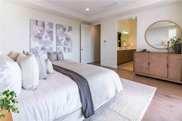 31 Heliotrope, Lake Forest, California 92630