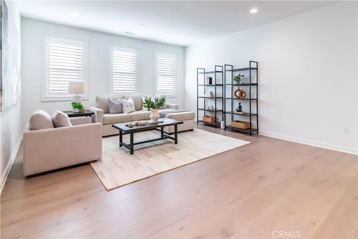31 Heliotrope, Lake Forest, California 92630