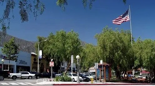 221 W Grandview Avenue, Sierra Madre, California 91024
