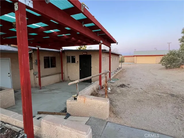 Covered patio at front door