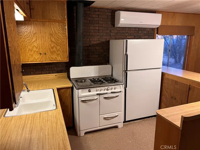 Kitchen with vintage stove