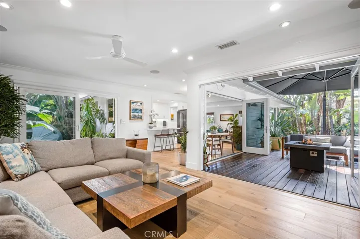 202 Virginia Place, Costa Mesa, California 92627