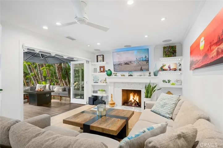 202 Virginia Place, Costa Mesa, California 92627