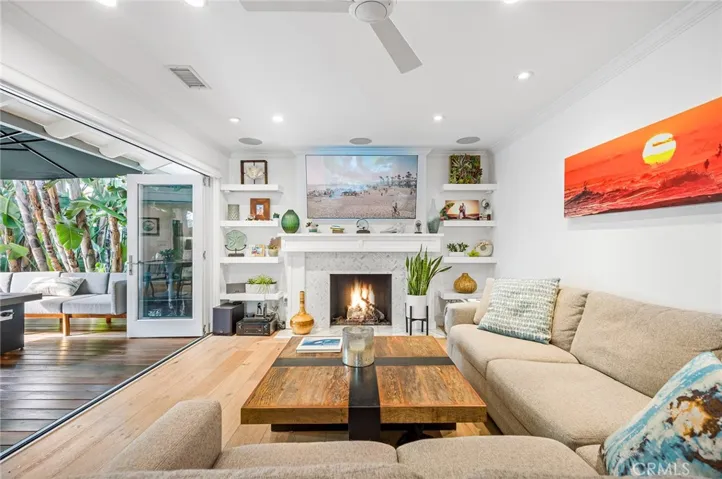 202 Virginia Place, Costa Mesa, California 92627