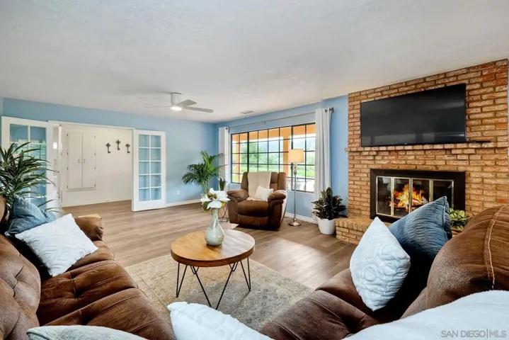 10151 Via Marmol, Escondido, California 92026