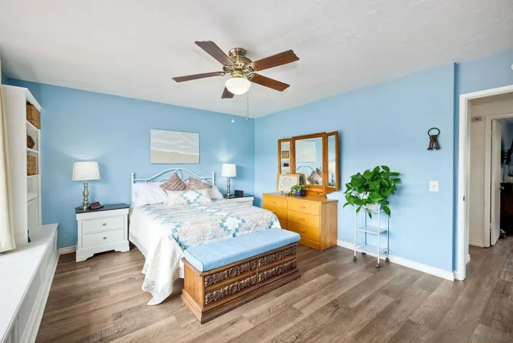10151 Via Marmol, Escondido, California 92026