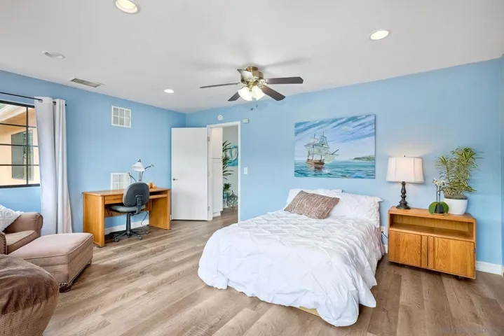 10151 Via Marmol, Escondido, California 92026