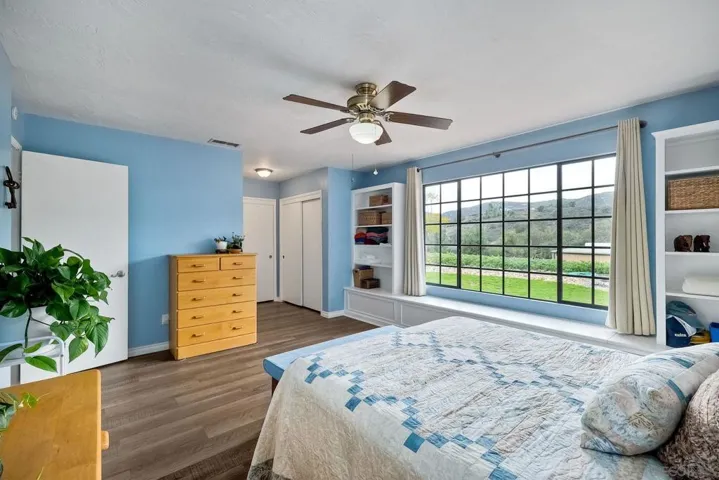 10151 Via Marmol, Escondido, California 92026
