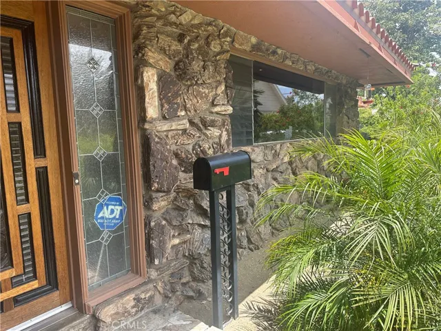 17376 Filbert St, Fontana, California 92335
