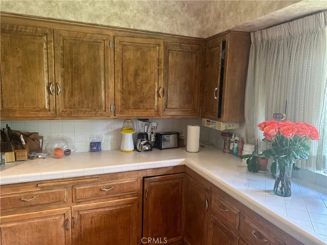 17376 Filbert St, Fontana, California 92335