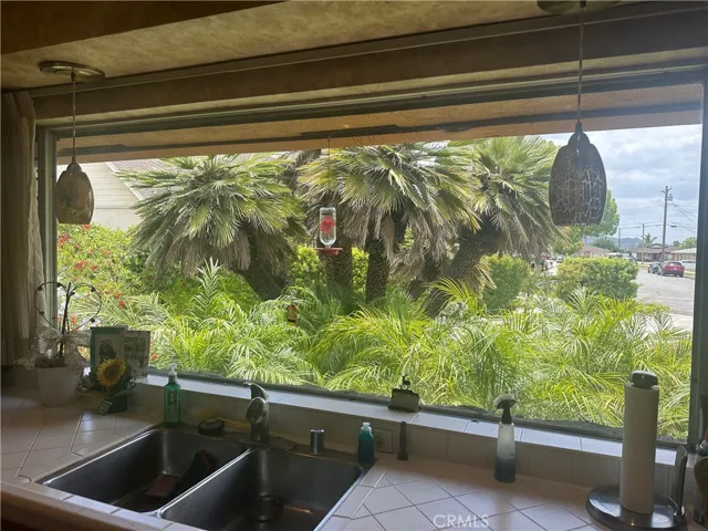 17376 Filbert St, Fontana, California 92335