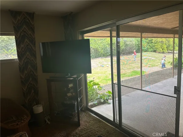 17376 Filbert St, Fontana, California 92335