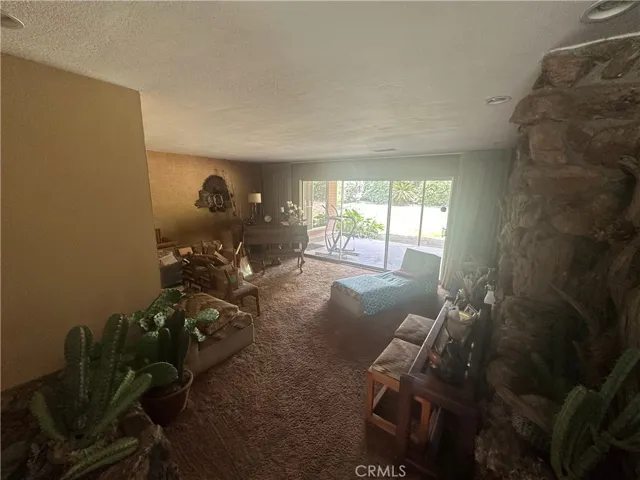 17376 Filbert St, Fontana, California 92335
