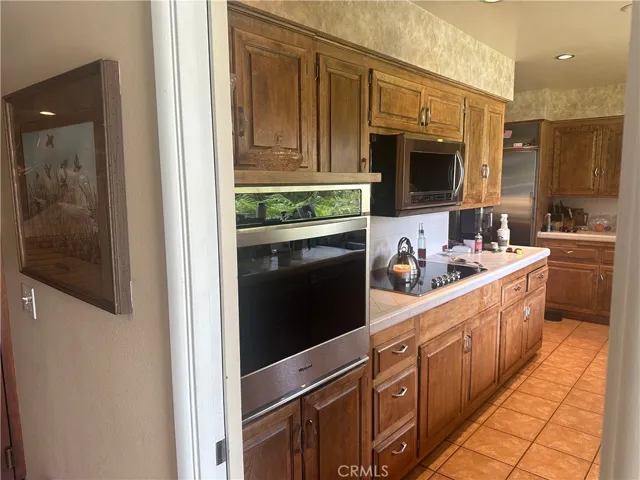 17376 Filbert St, Fontana, California 92335