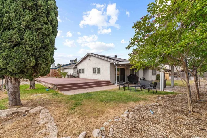 8590 Lake Bluffs Cir, Spring Valley, California 91977