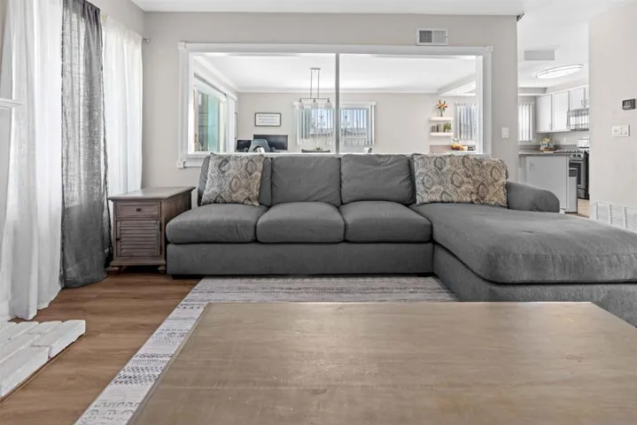 8590 Lake Bluffs Cir, Spring Valley, California 91977