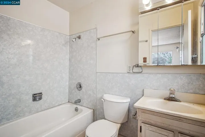 2892 Ruff Ave, Pinole, California 94564