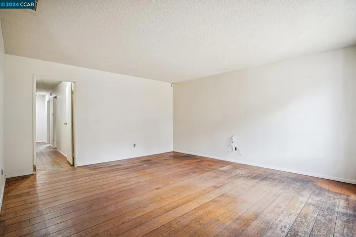 2892 Ruff Ave, Pinole, California 94564