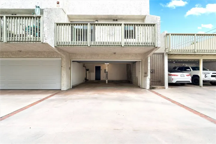 Attached garage 2 car. End Unit, Guest parking nearby
