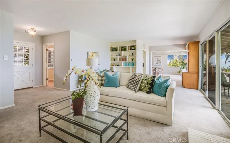 10 Stallion Road, Rancho Palos Verdes, California 90275