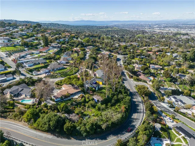 10 Stallion Road, Rancho Palos Verdes, California 90275