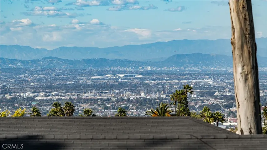 10 Stallion Road, Rancho Palos Verdes, California 90275