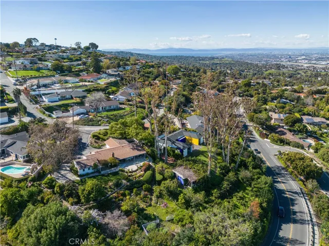 10 Stallion Road, Rancho Palos Verdes, California 90275