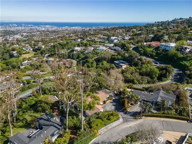 10 Stallion Road, Rancho Palos Verdes, California 90275