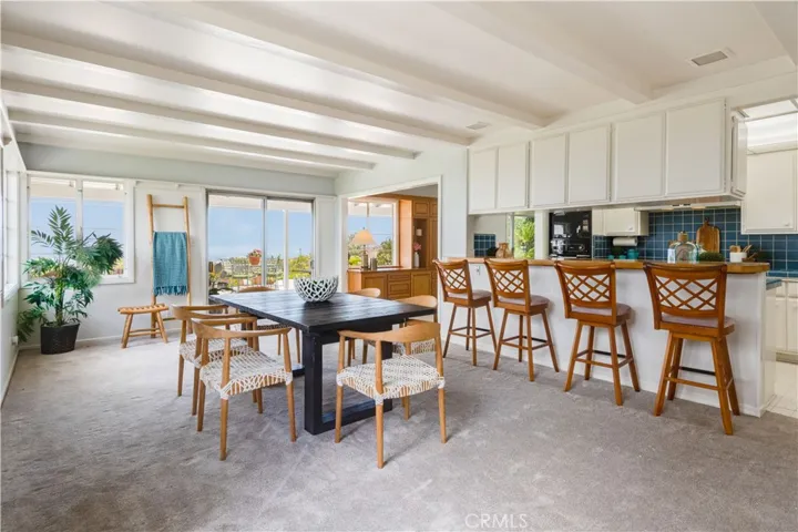10 Stallion Road, Rancho Palos Verdes, California 90275