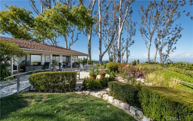 10 Stallion Road, Rancho Palos Verdes, California 90275