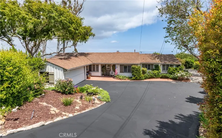10 Stallion Road, Rancho Palos Verdes, California 90275