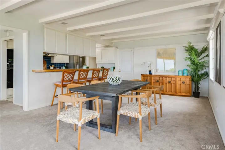 Dining area and Bar