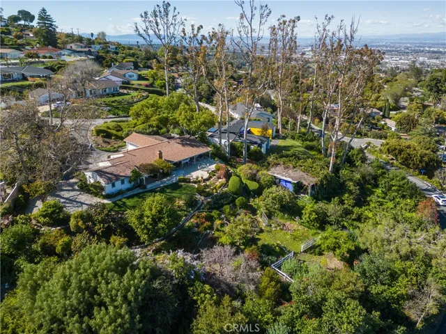 10 Stallion Road, Rancho Palos Verdes, California 90275