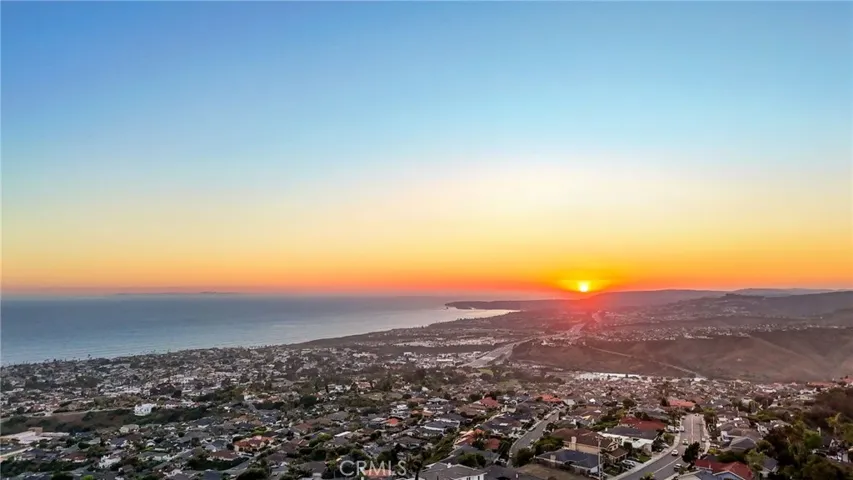 418 Avenida Salvador, San Clemente, California 92672