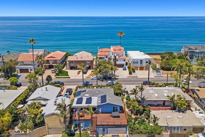 425 Neptune Avenue, Encinitas, California 92024