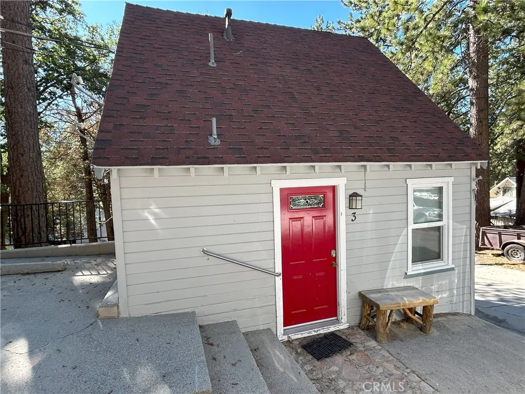 2726 View Drive, Running Springs, California 92382 home-pic-2